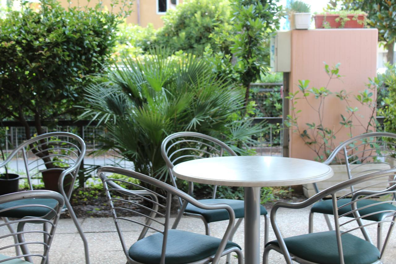 Hotel American Bellaria-Igea Marina Esterno foto