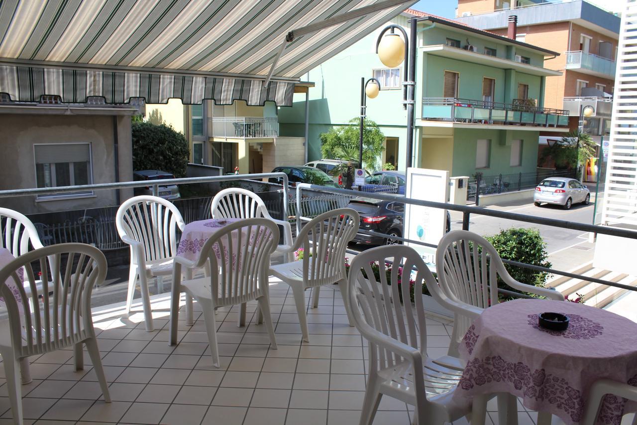 Hotel American Bellaria-Igea Marina Esterno foto
