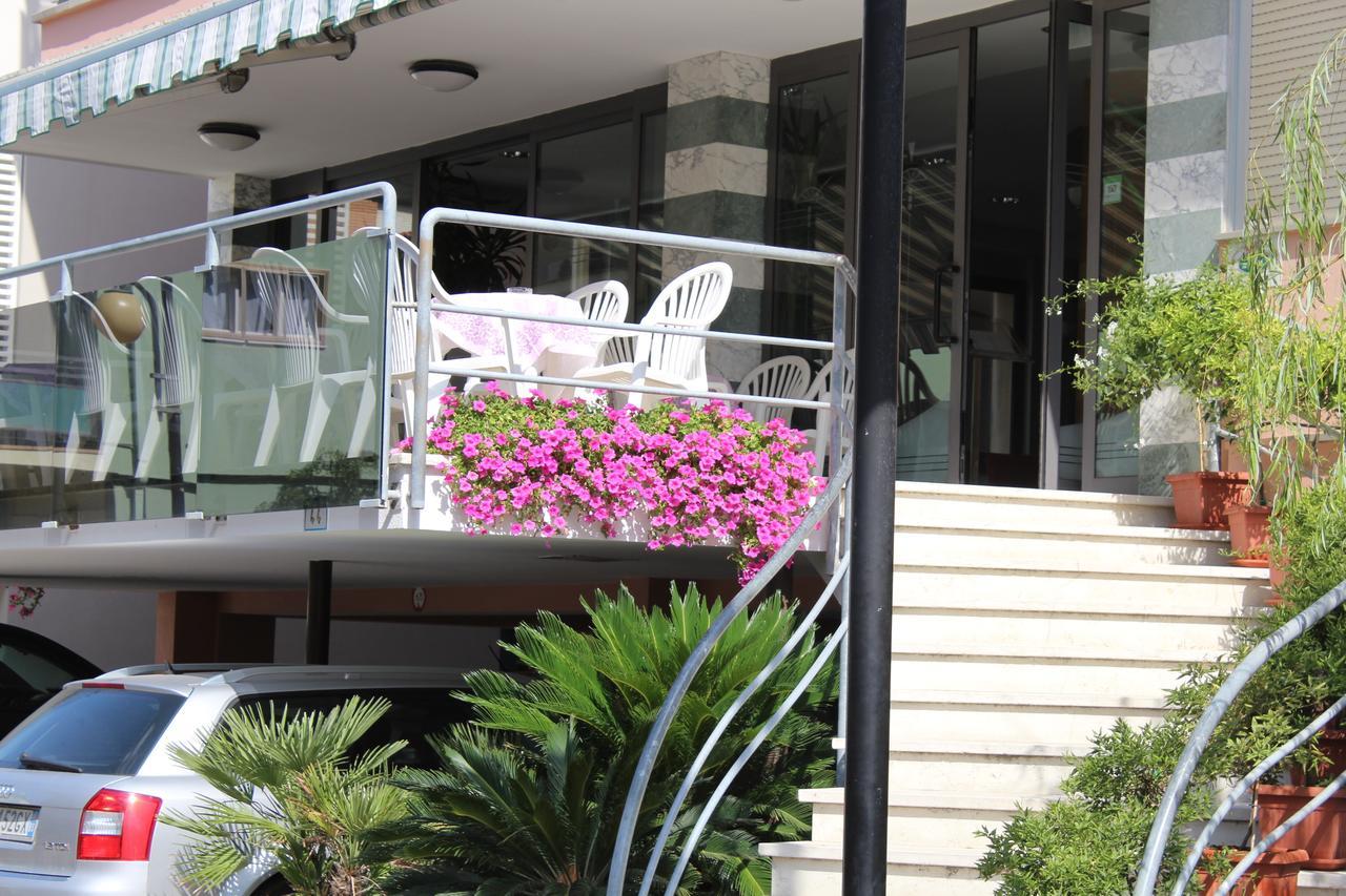 Hotel American Bellaria-Igea Marina Esterno foto